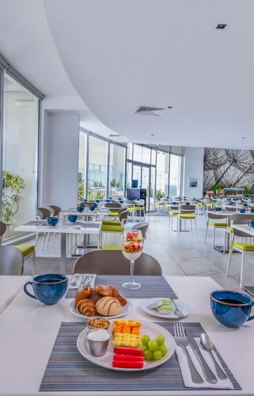 restaurante  Krystal Urban® Cancún & Beach Club restaurante  Krystal Urban® Cancún & Beach Club